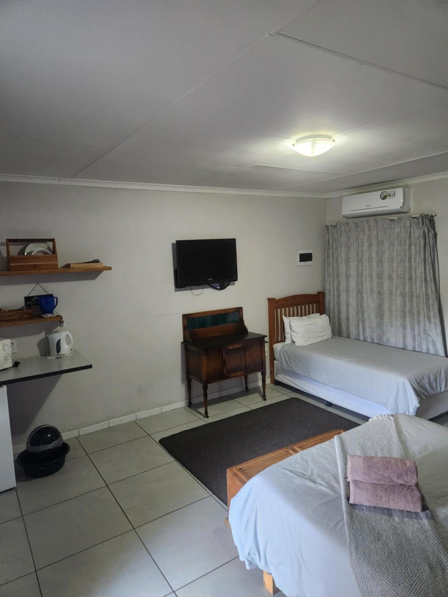 Mimosa Guesthouse Colesberg Ngoại thất bức ảnh